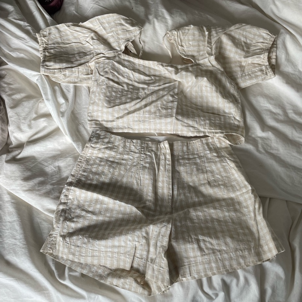 H&M Cream Blouse Elegant Top